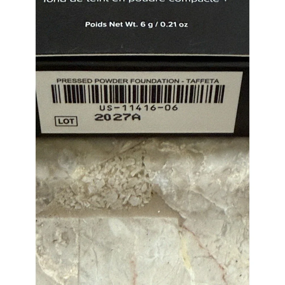 YOUNIQUE Mineral Touch Pressed Powder FOUNDATION Taffeta New